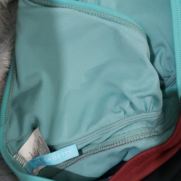 Beach Betty S one piece swim suit - Picture 5 of 6